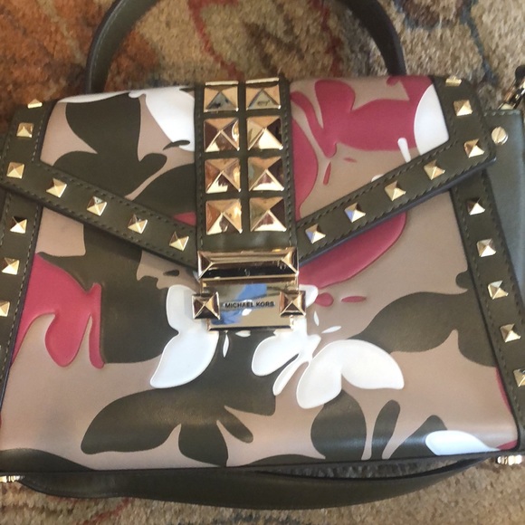 Michae Kors limited edition small/medium optional crossbody leather purse - Picture 2 of 9